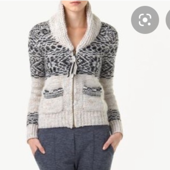 Aritzia Wilfred Knit cardigan - Picture 2 of 5